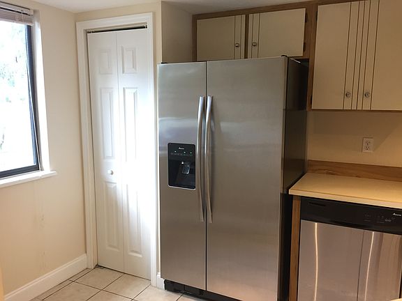 2nd image of 3960 Willow Trail Run APT A2