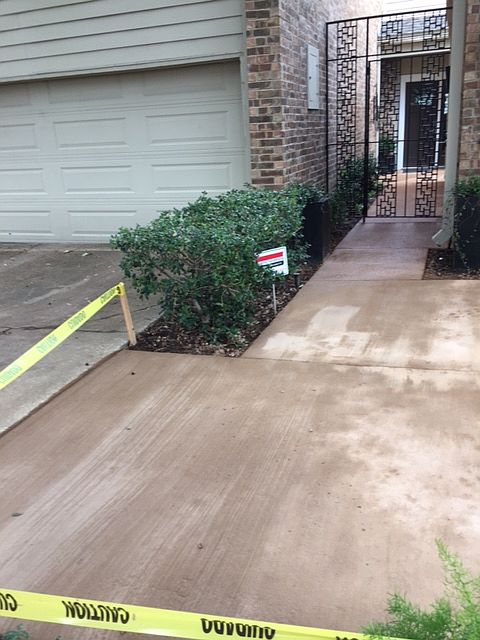 1st image of 6814 E Northwest Hwy
