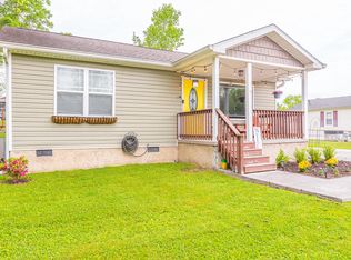 1309 Greens Lake Rd, Chattanooga, TN 37412