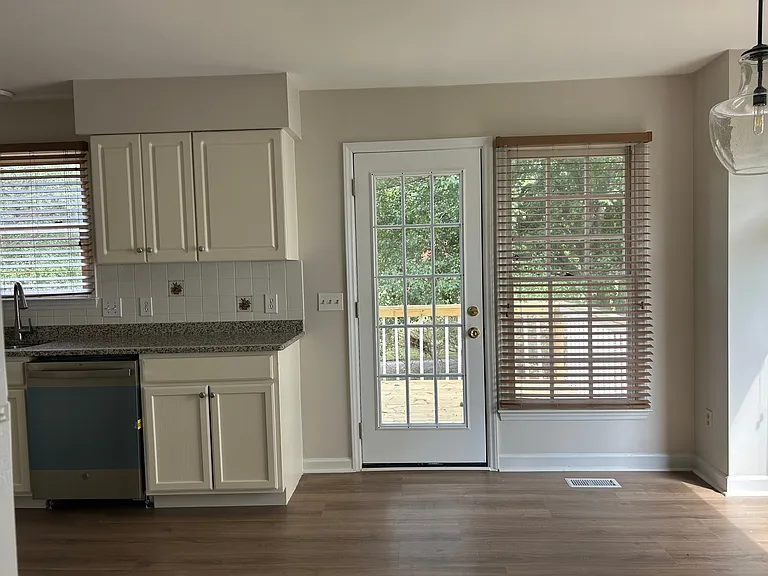 1912 Jupiter Hills Ct — Photo 16