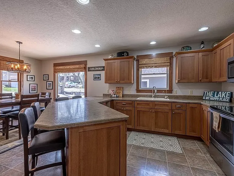 20695 Circle Dr — Photo 4