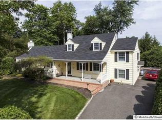 18 N Cherry Ln, Rumson, NJ 07760