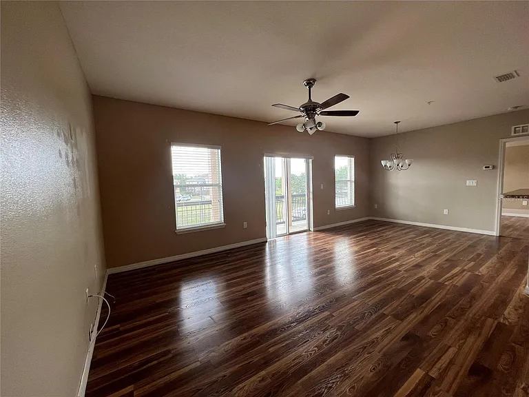 2137 Betsy Ross Ln #2137 — Photo 17