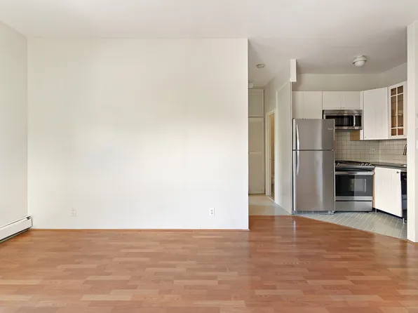 188 Eckford Street image 1 of 5