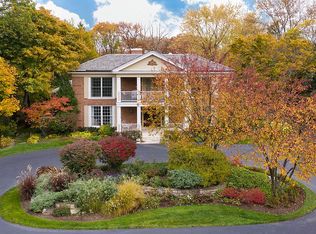 1535 Woodlark Dr, Northbrook, IL 60062