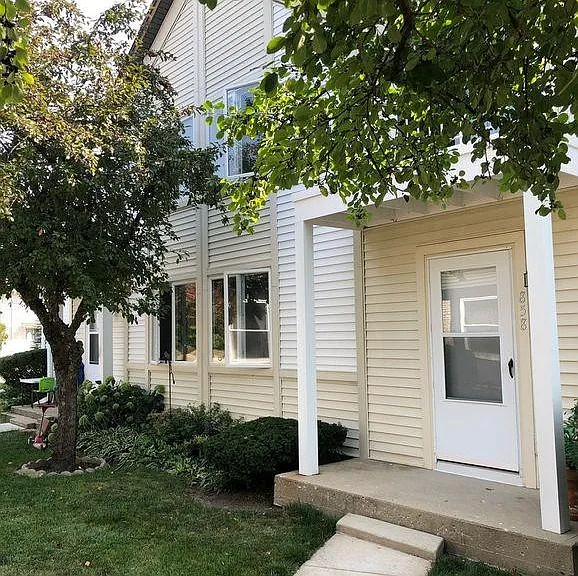 858 Inverrary Ln #D-2 — Photo 1