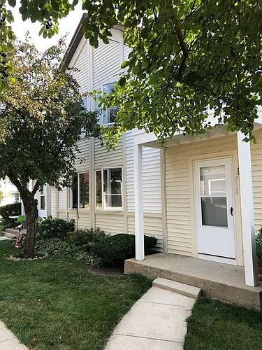 858 Inverrary Ln #D-2 Photo 1