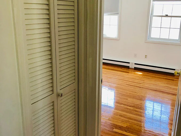 226 S Prospect St — Photo 10