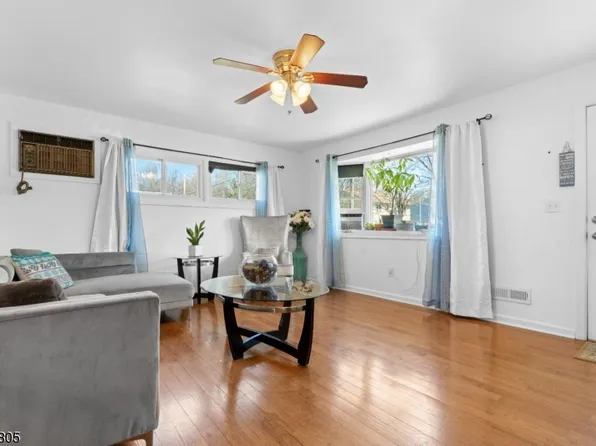 1408 Washington Ave, Pompton Lakes Boro, NJ 07442