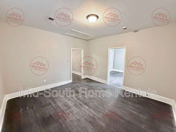 3rd image of 1584 Rayburn St