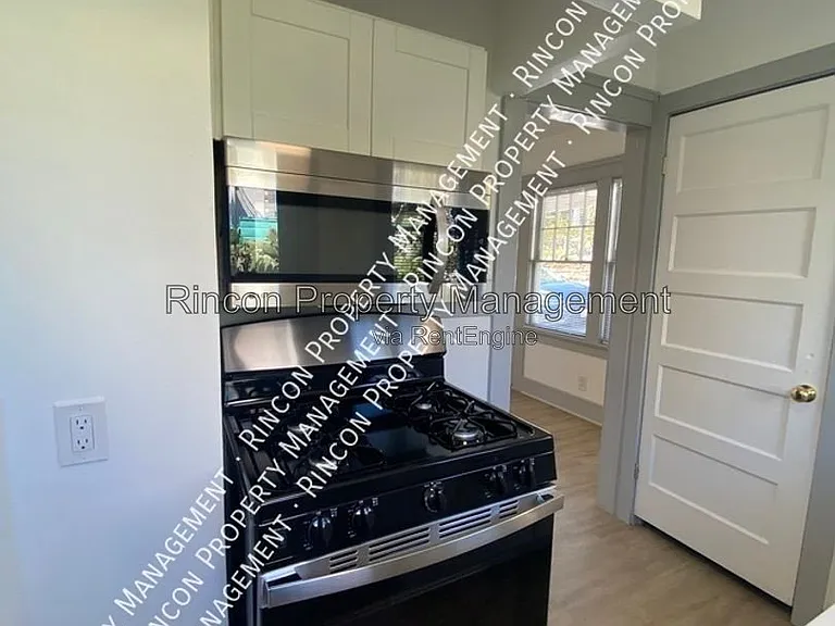 658 Poli St — Photo 6