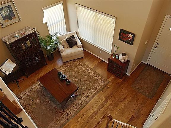 Large Entry; Multi Use