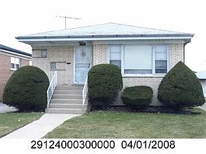 498 Luella Ave photo 1