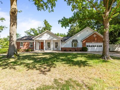 723 Oak Valley Dr, Saint Louis, MO, 63131