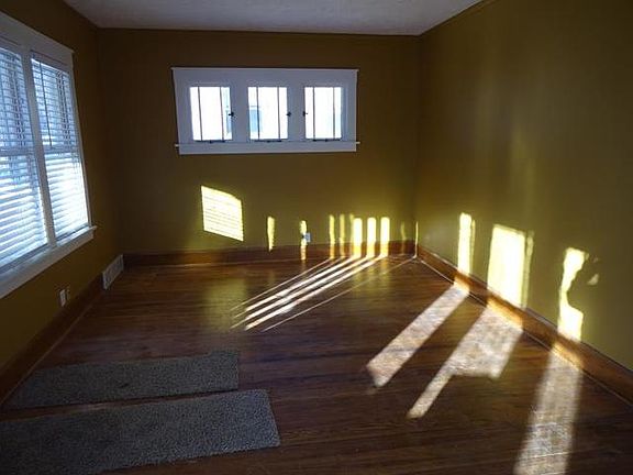 3rd image of 310 S Highland Ave