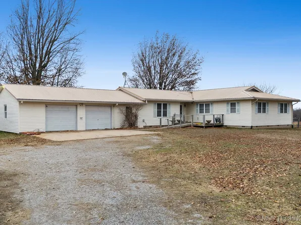3400 E 390th Rd, Oologah, OK 74053