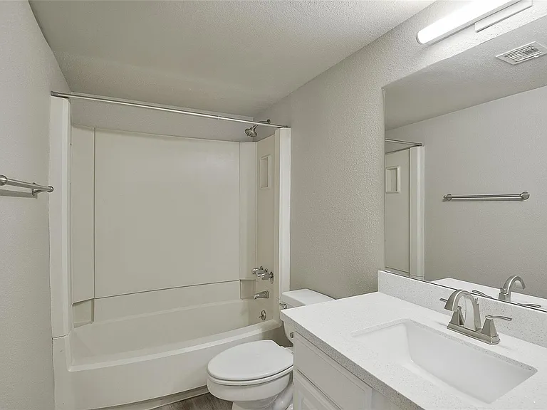 12955 Woodforest Blvd #54 — Photo 19