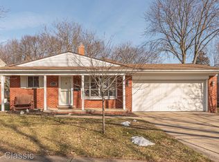 40764 Crabtree Ln, Plymouth, MI 48170