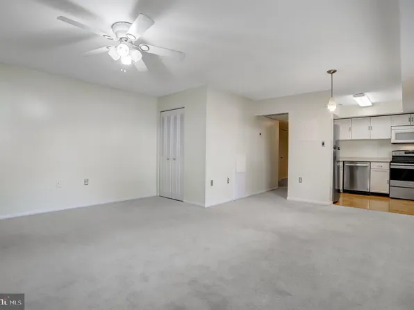 3312 S 28th St APT 204, Alexandria, VA 22302