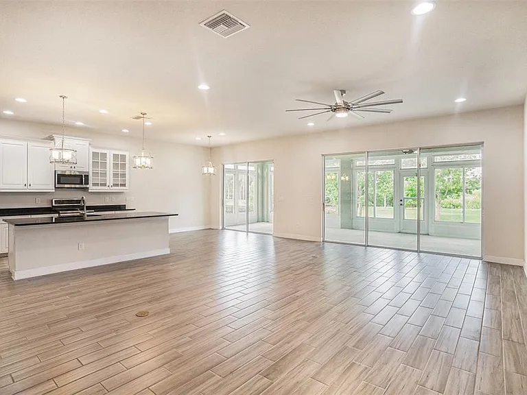 212 Shell Creek Ct — Photo 22
