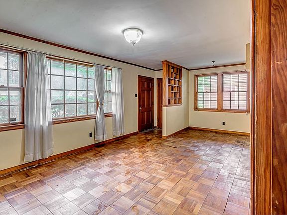 5th image of 3971 Canterbury Dr