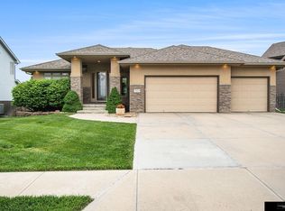 17212 Sage St, Omaha, NE 68136