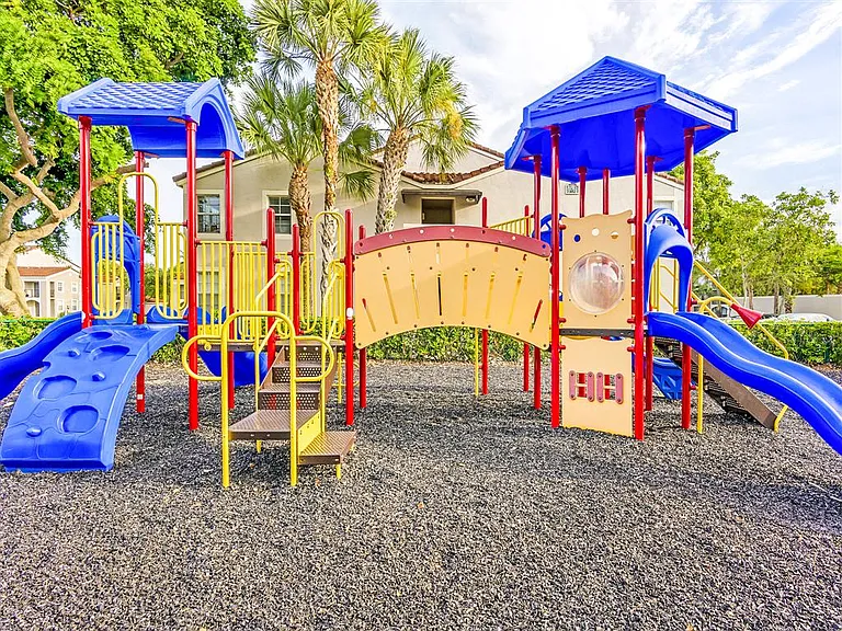 Miramar Lakes — Photo 18
