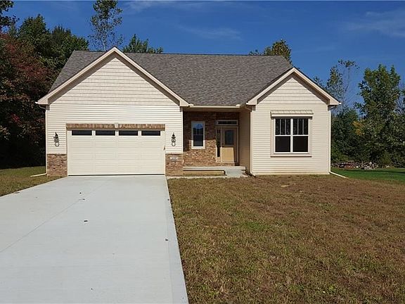 2nd image of 326 Tower Ln