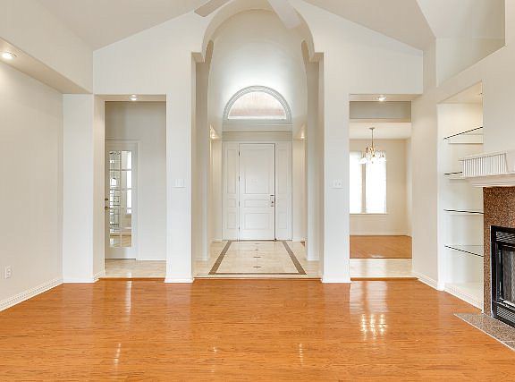 5th image of 3536 Plazas Del Lago Dr