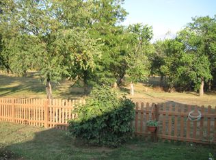 22611 S Deer Run Rd, Peculiar, MO 64078