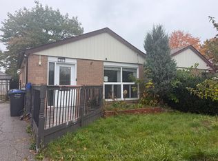 111 Aloma Cres, Brampton, ON L6T2N8