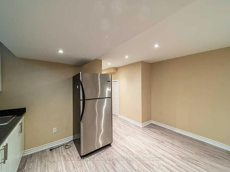 1036 Yates Dr — Photo 14
