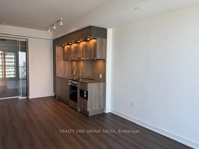448 Burnhamthorpe Rd W #5807 — Photo 9