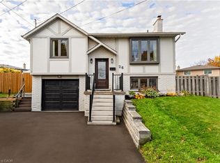 26 Rama Ct, Hamilton, ON L8W 2B3