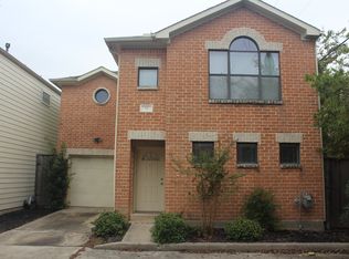 5951 S Loop E #18, Houston, TX 77033