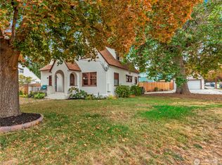 841 Red Apple Rd, Wenatchee, WA 98801