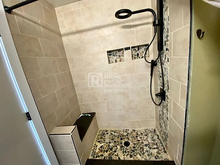 2021 Dove Creek Ct — Photo 11