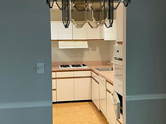 3rd image of 7921 Ashboro Dr