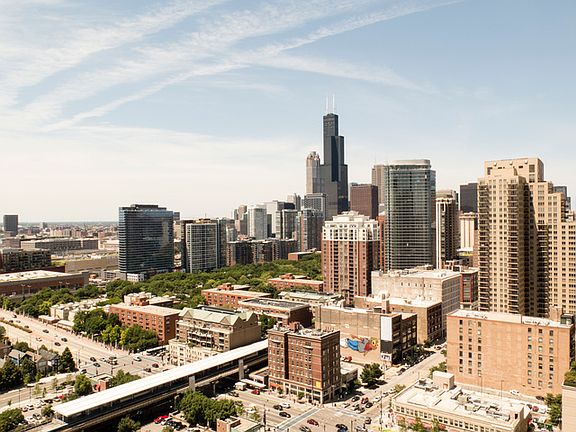 3rd image of 1250 S Michigan Ave APT 2901
