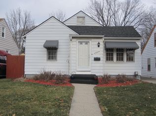 2004 Drexel Rd, Lansing, MI 48915