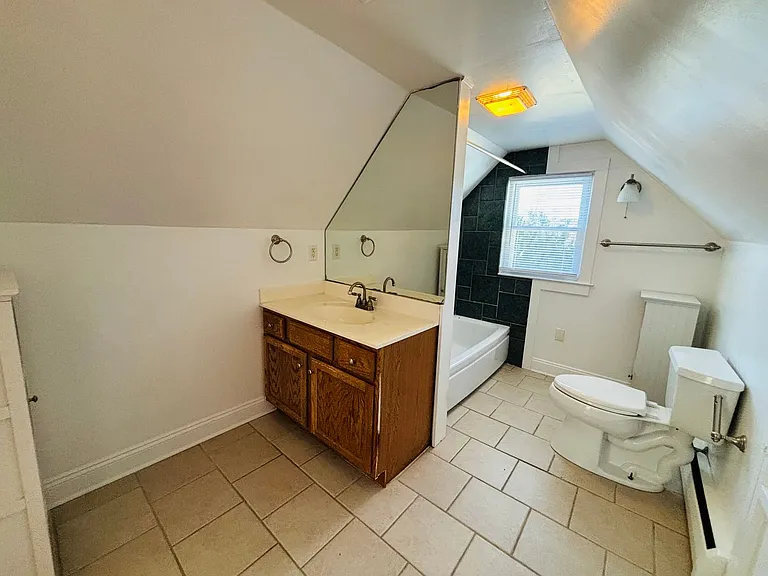 605 Republic Rd — Photo 17