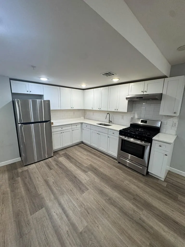 1 bed, $1,800 — Photo 1