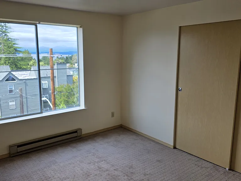 6960 California Ave SW — Photo 8