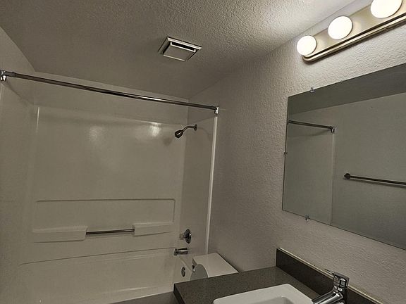 4th image of 813 S Magnolia Ave #813B