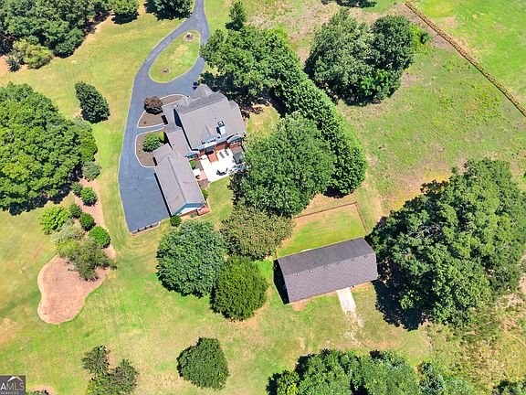 5th image of 45 Walnut Ln