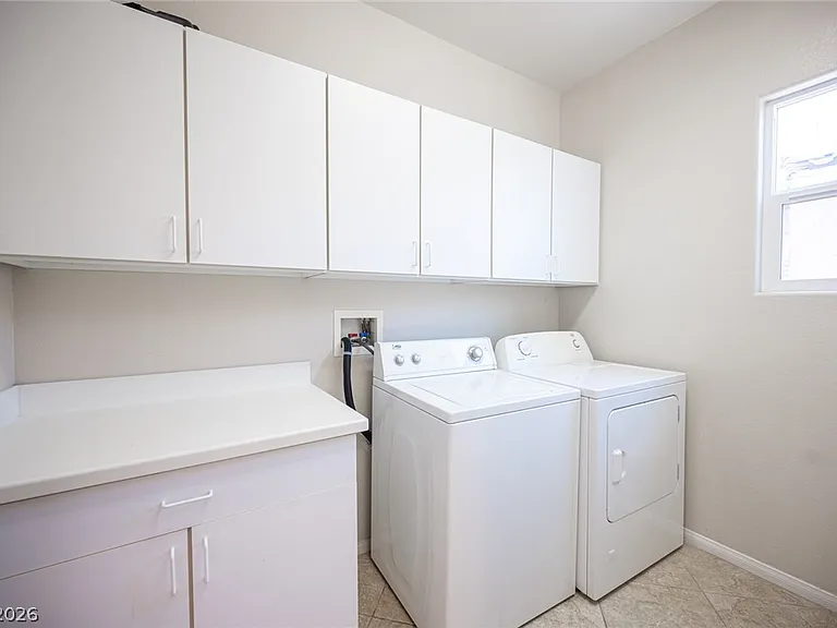 10474 Howling Coyote Ave — Photo 29