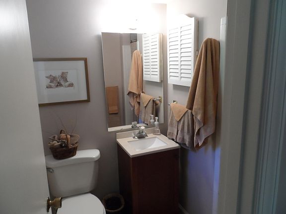 3rd image of 3831 Kentland Dr SW
