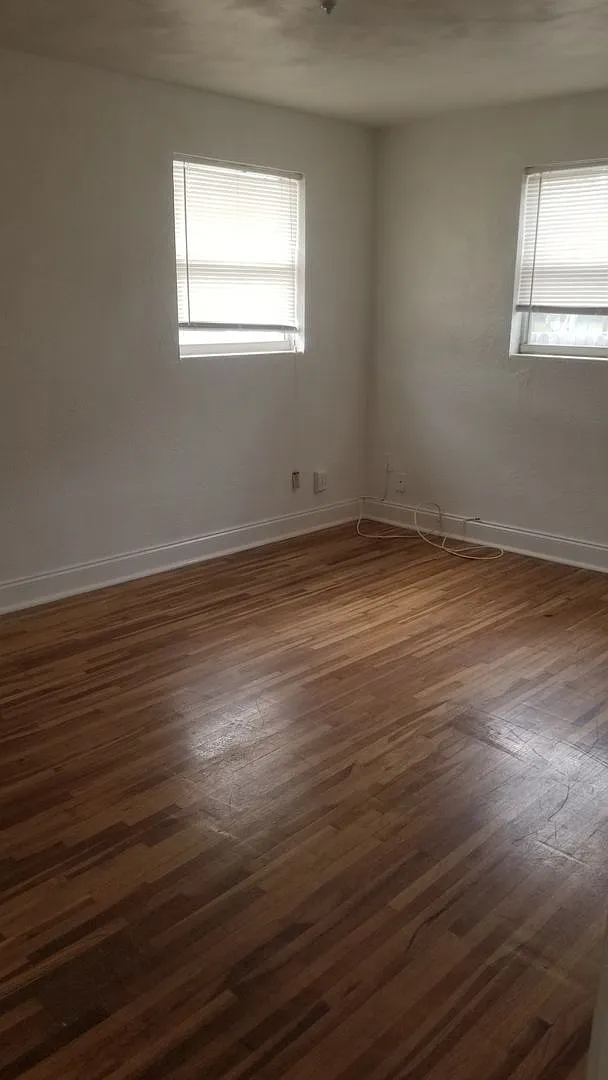 3 bedroom 1 bath home — Photo 4