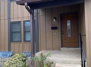 903 Hampton Ct, Belleville, IL 62223