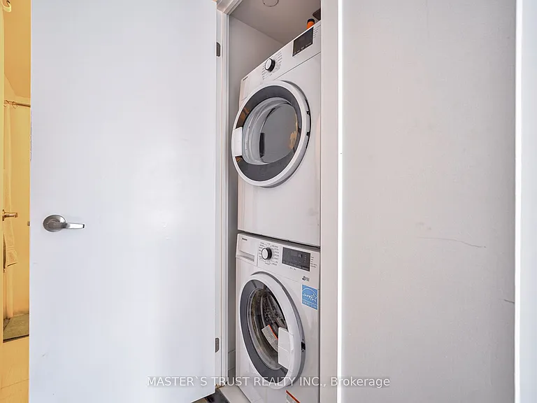 955 Bay St #2301 — Photo 16